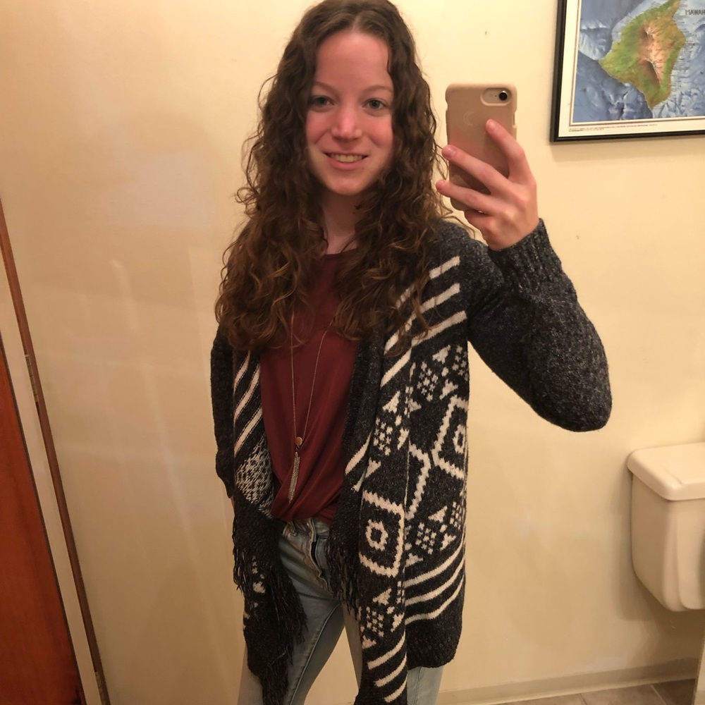 Meet your Posher, Sierra